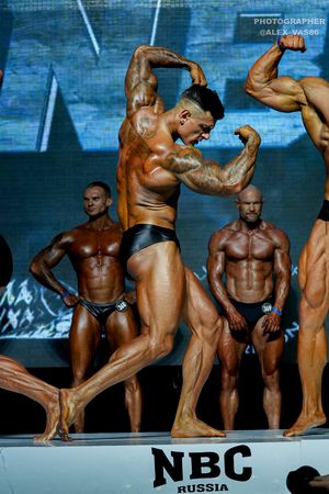 CLASSIC PHYSIQUE +178